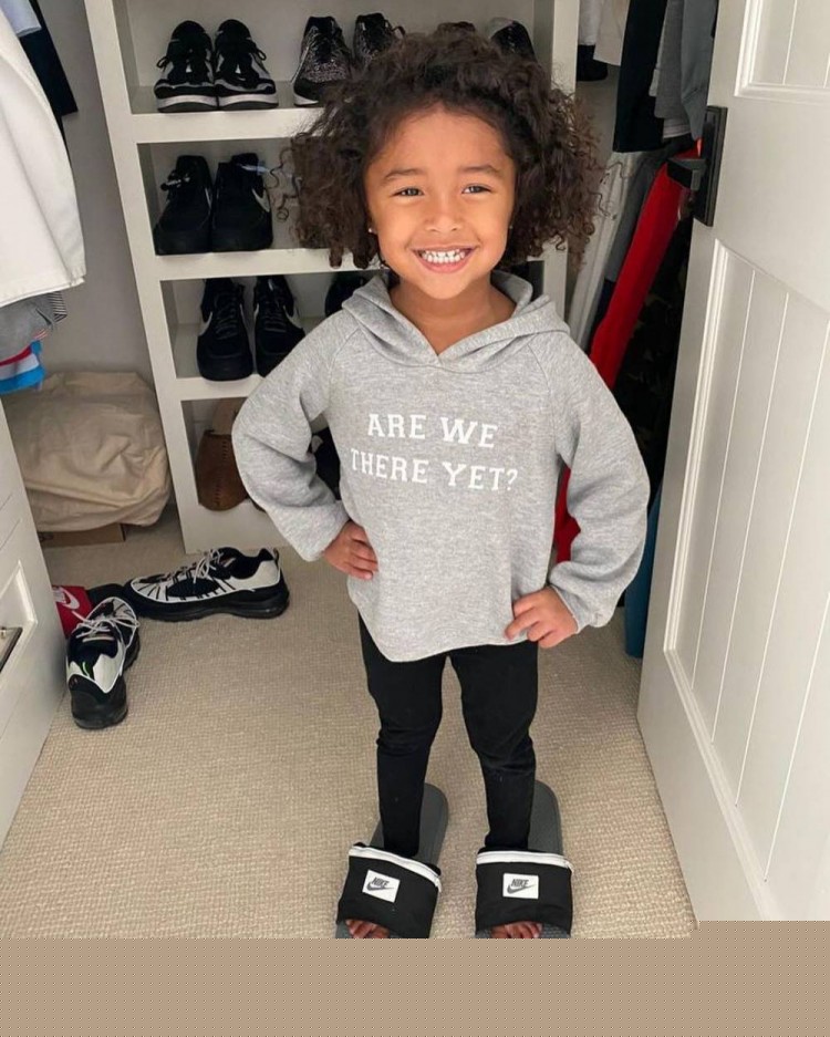 乔治假投拉 乔治假投拉